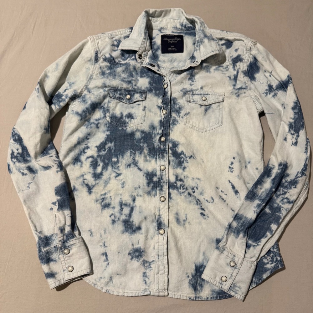 American Eagle Bleached‎ Denim Shirt Pearl Snap Button Up Coastal Cowgirl Size S